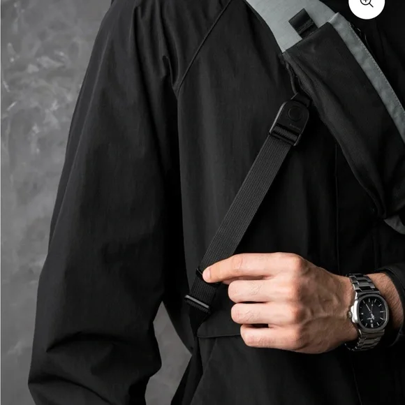 NWT Alpaka Gray Left Shoulder Metro Crossbody - Picture 7 of 12